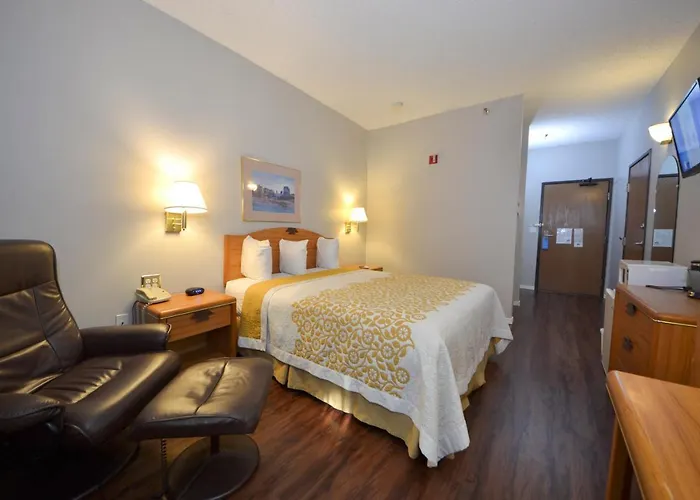 Days Inn & Suites By Wyndham Airport Albuquerque