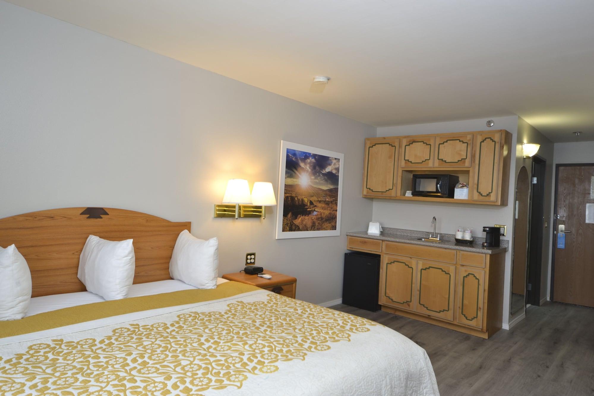 Hotel Days & By Wyndham Airport 2*